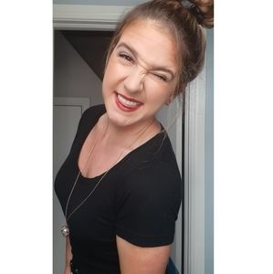 Meet your Posher, Natasha